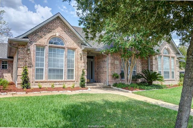 715 Berry Creek, College Station, TX 77845