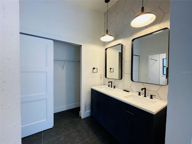 7803 SUGAR BROOK COURT 7803, Orlando, FL 32819