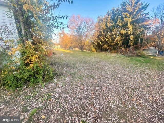 242 TRENTON AVE, Shenandoah, VA 22849