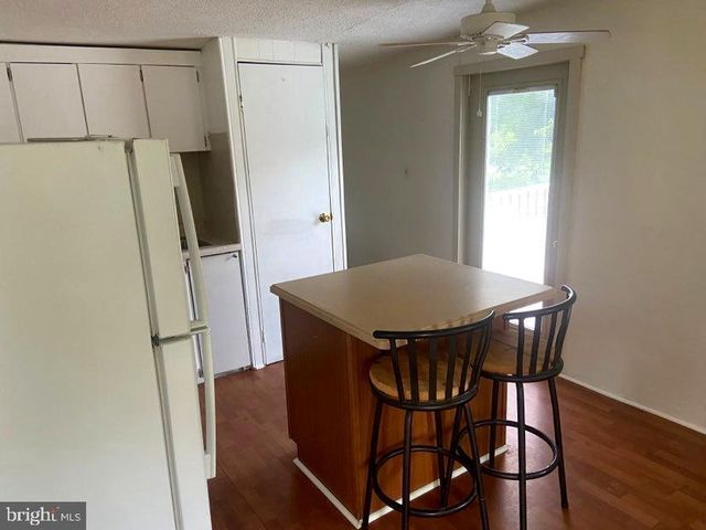 242 TRENTON AVE, Shenandoah, VA 22849