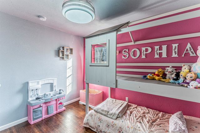 1304 E Inwood Drive, Arlington, TX 76010