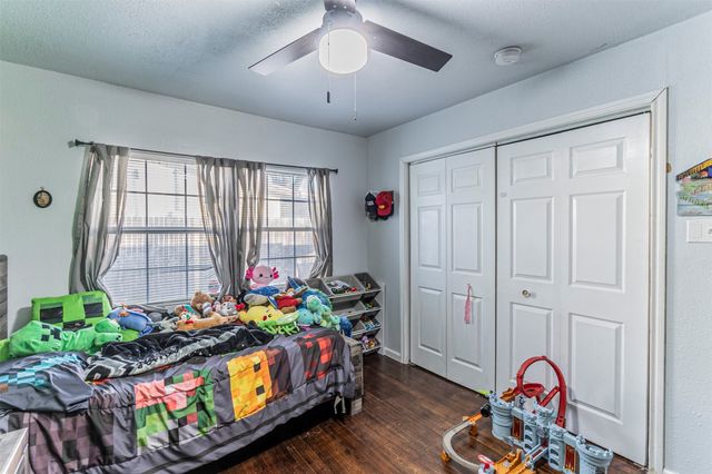 1304 E Inwood Drive, Arlington, TX 76010