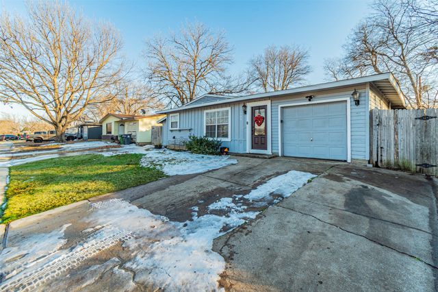 1304 E Inwood Drive, Arlington, TX 76010