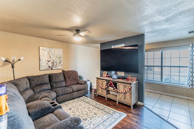 1304 E Inwood Drive, Arlington, TX 76010