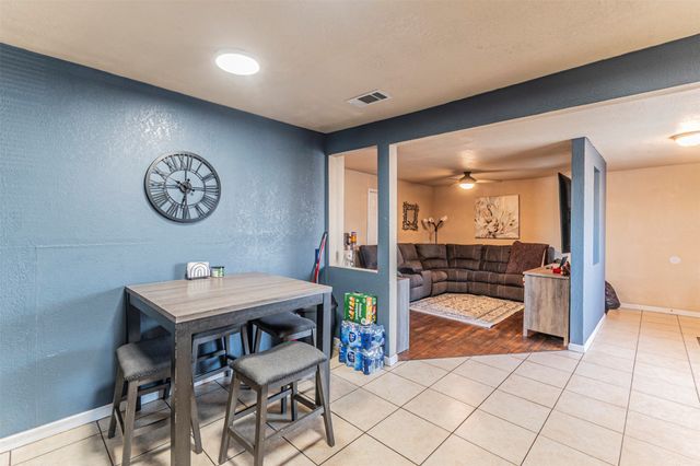 1304 E Inwood Drive, Arlington, TX 76010