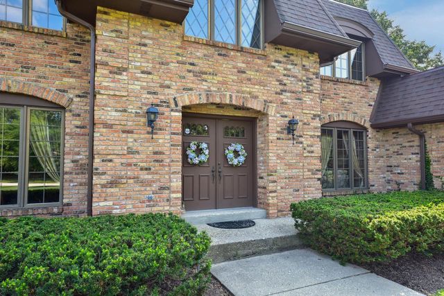 16015 Mark DRIVE, Brookfield, WI 53005