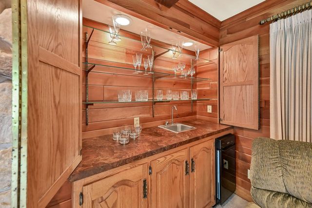 16015 Mark DRIVE, Brookfield, WI 53005