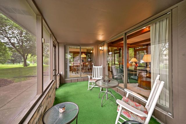 16015 Mark DRIVE, Brookfield, WI 53005
