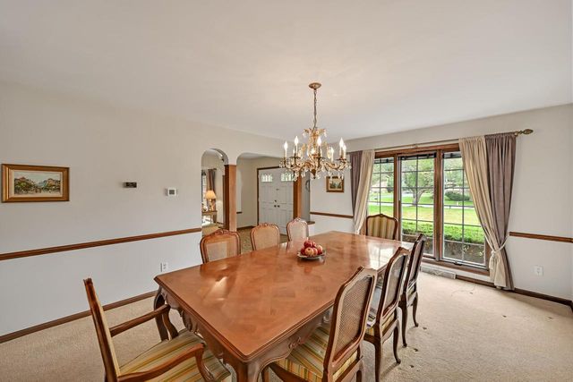 16015 Mark DRIVE, Brookfield, WI 53005