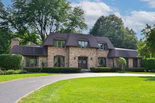 16015 Mark DRIVE, Brookfield, WI 53005