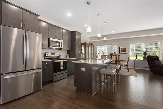 7800 W 123rd Street 118, Overland Park, KS 66213