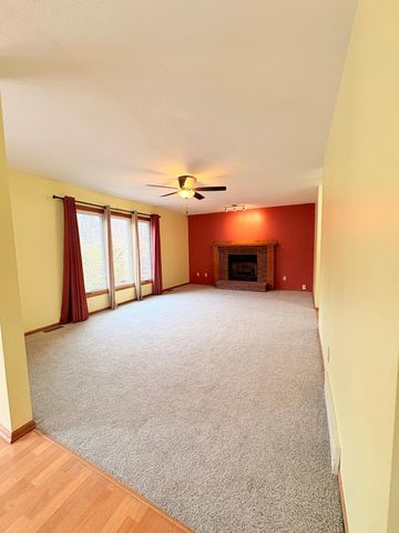 2248 E Park Avenue, Des Moines, IA 50320