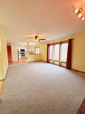 2248 E Park Avenue, Des Moines, IA 50320