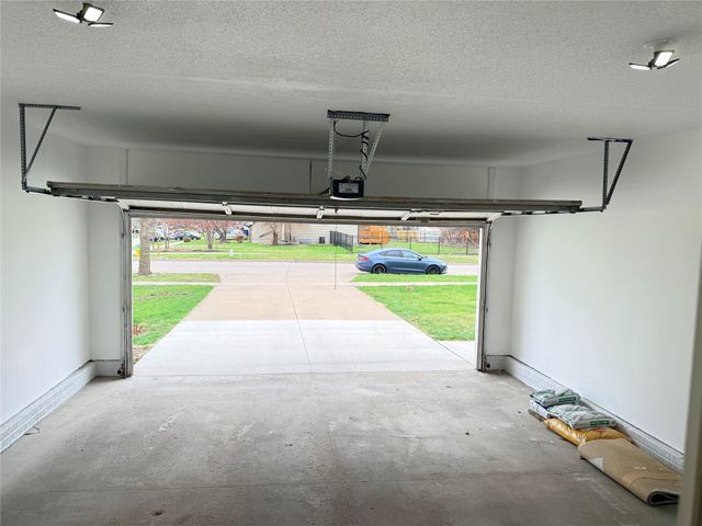 2248 E Park Avenue, Des Moines, IA 50320