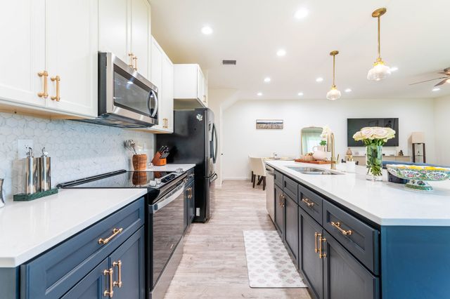 7104 Bayhill Lane, Rowlett, TX 75088