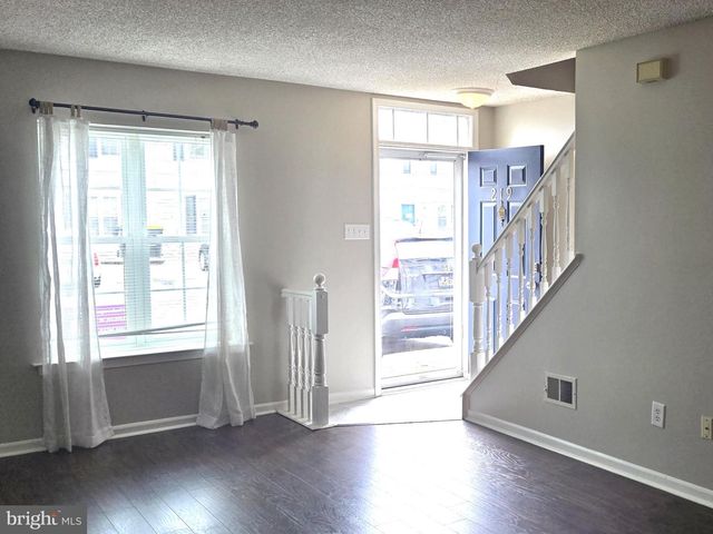 219 FIELDSTONE LN, Newark, DE 19702