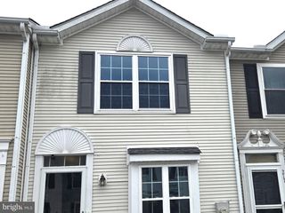 219 FIELDSTONE LN, Newark, DE 19702