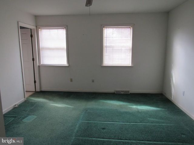 65 MILL POND DR, Lancaster, PA 17603