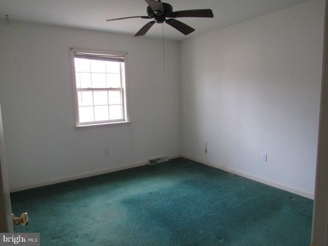 65 MILL POND DR, Lancaster, PA 17603