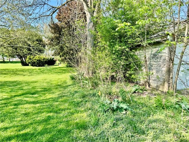 10 Montezuma Street, Lyons, NY 14489