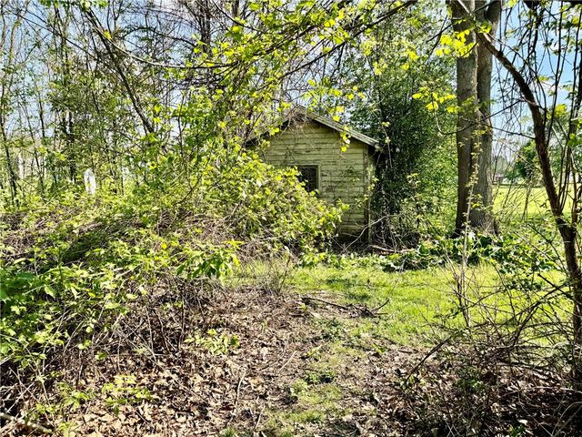 10 Montezuma Street, Lyons, NY 14489