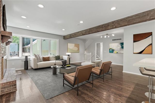 8306 W 97th Terrace, Overland Park, KS 66212