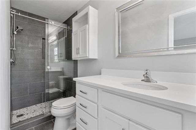 8306 W 97th Terrace, Overland Park, KS 66212