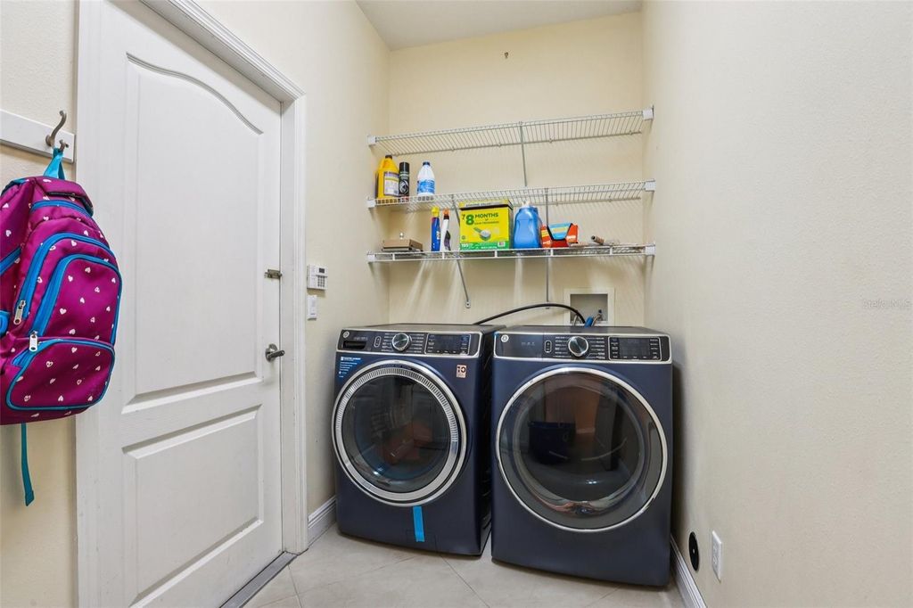 Image 12 of property listing at 20613 WHITEWOOD WAY, Tampa, FL 33647