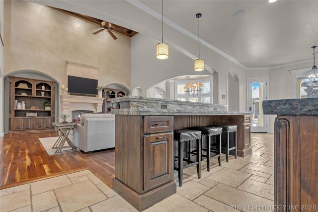 10617 S Winston Court, Tulsa, OK 74137