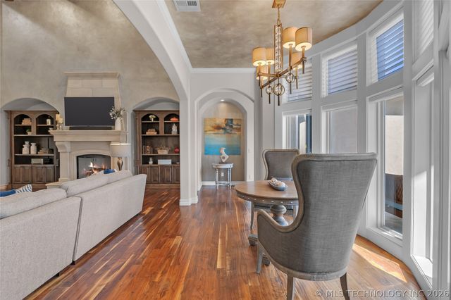 10617 S Winston Court, Tulsa, OK 74137