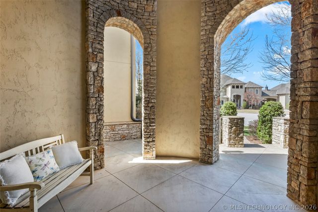 10617 S Winston Court, Tulsa, OK 74137