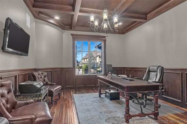 10617 S Winston Court, Tulsa, OK 74137