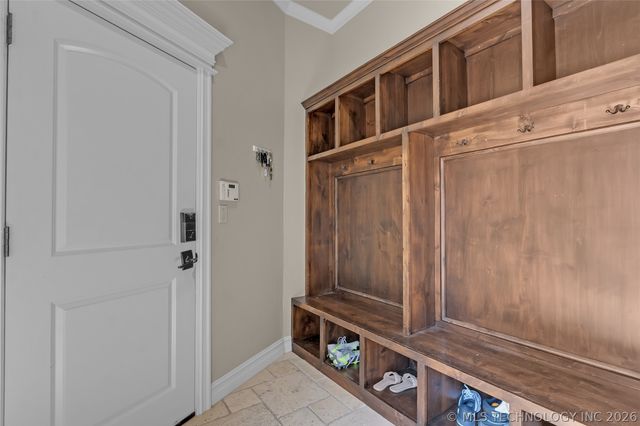 10617 S Winston Court, Tulsa, OK 74137