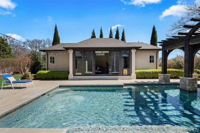 10617 S Winston Court, Tulsa, OK 74137