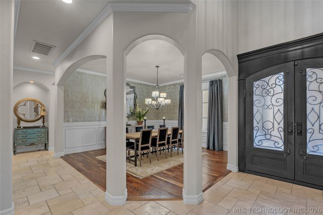 10617 S Winston Court, Tulsa, OK 74137