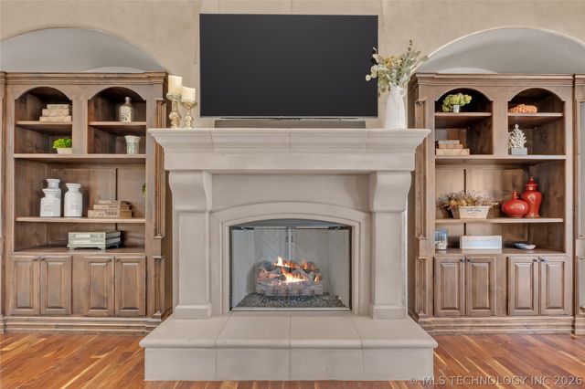 10617 S Winston Court, Tulsa, OK 74137