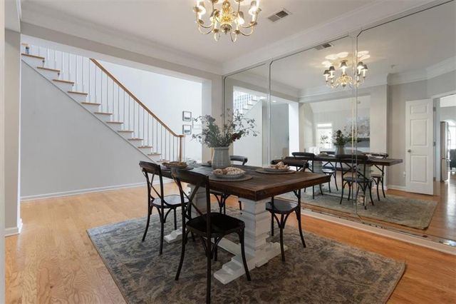 1262 Parkview NW Lane, Kennesaw, GA 30152