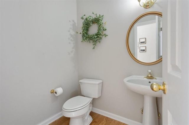 1262 Parkview NW Lane, Kennesaw, GA 30152