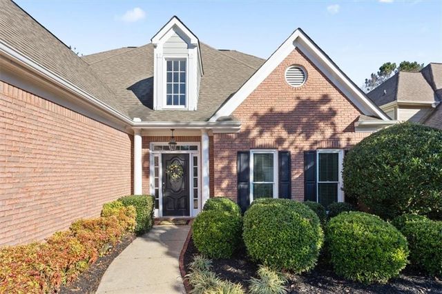 1262 Parkview NW Lane, Kennesaw, GA 30152