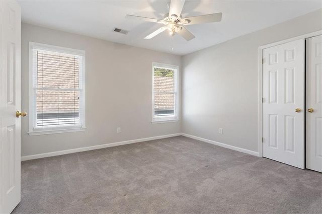 1262 Parkview NW Lane, Kennesaw, GA 30152