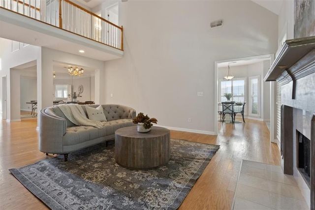 1262 Parkview NW Lane, Kennesaw, GA 30152