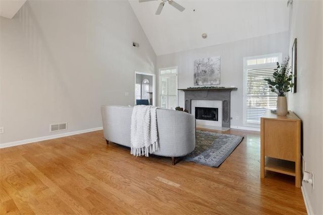 1262 Parkview NW Lane, Kennesaw, GA 30152