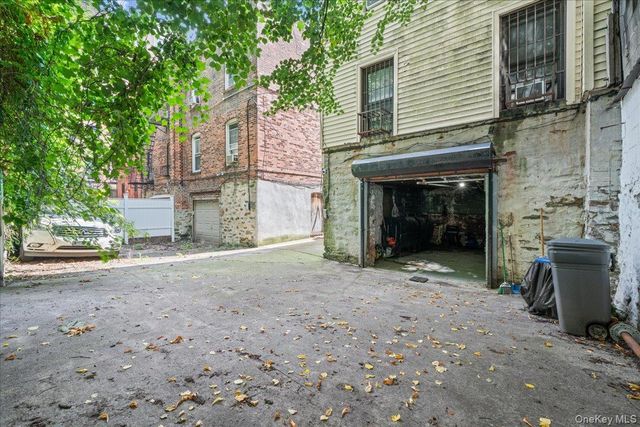 1373 Plimpton Avenue, Bronx, NY 10452
