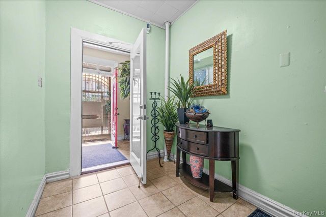 1373 Plimpton Avenue, Bronx, NY 10452
