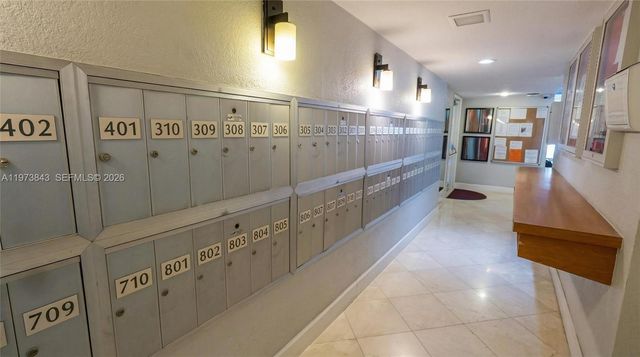 2900 N Course Dr 804, Pompano Beach, FL 33069