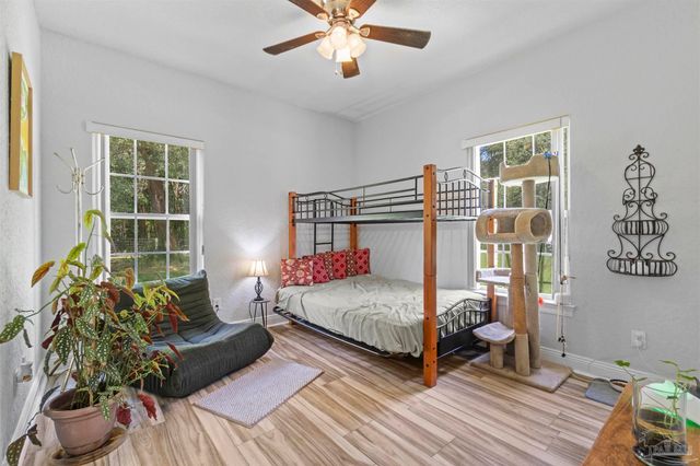 5984 Happy Hollow Dr, Milton, FL 32570