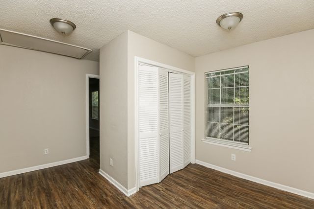841 Hackamore Street, White Settlement, TX 76108