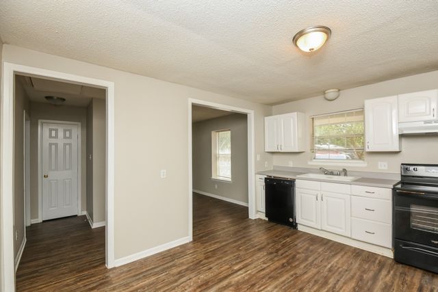 841 Hackamore Street, White Settlement, TX 76108