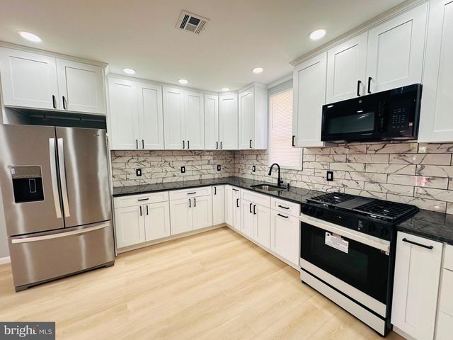 44 TYRELL AVE, Trenton, NJ 08638