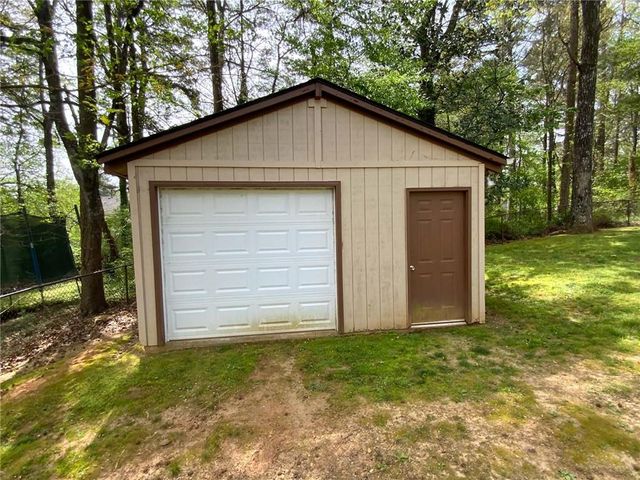 33 E Boxwood Drive SE, Cartersville, GA 30121